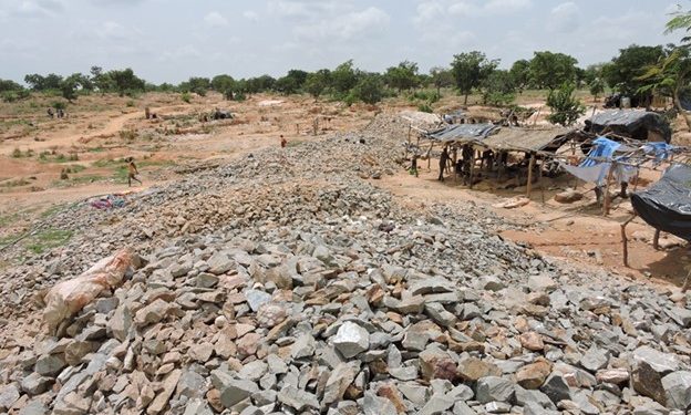 Artisan mining activity at Labola, Burkina Faso. Credit: Panthera Resources