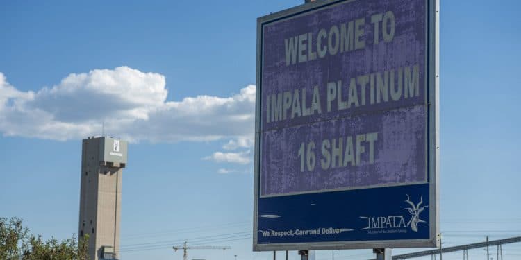 Impala Platinum offering USD 2,6 billion to buy the  Royal Bafokeng Platinum