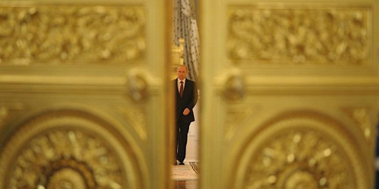 Metals world agonizes over war but keeps buying from Russia