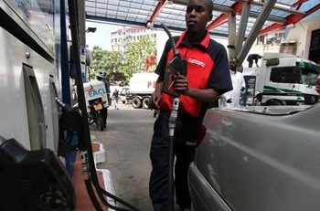 Amid high gas prices, Kenya inks deal with Saudi Arabia to import cheap fuel