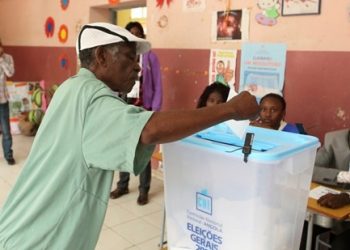 Angolans vote to pick president, MPs Wednesday