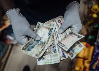 Nigeria to replace high-value currency to reign in cash