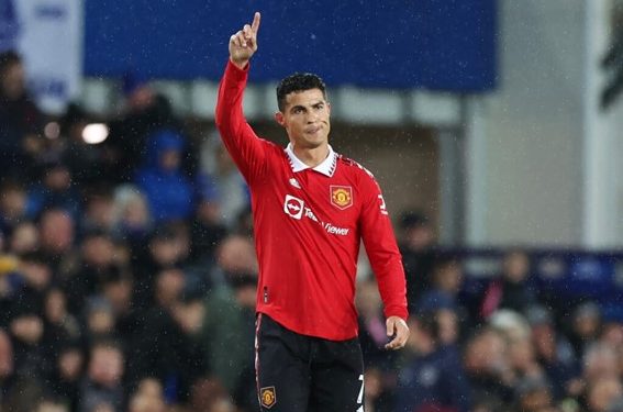 Ronaldo, Messi, Zidane, Maradona - Roy Keane & Jamie Carragher name football’s GOATs 22 Ronaldo, Messi, Zidane, Maradona – Roy Keane & Jamie Carragher name football’s GOATs