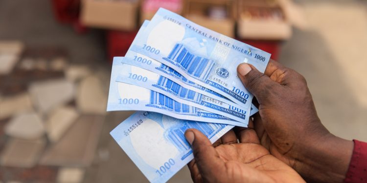 Nigeria asks banks to save forex gains amid currency risks 22 Nigeria asks banks to save forex gains amid currency risks